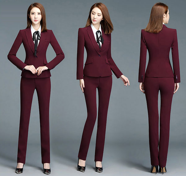 酒紅色女士職業西裝帶褲子模特展示圖